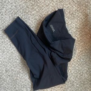 Black fabletics leggings